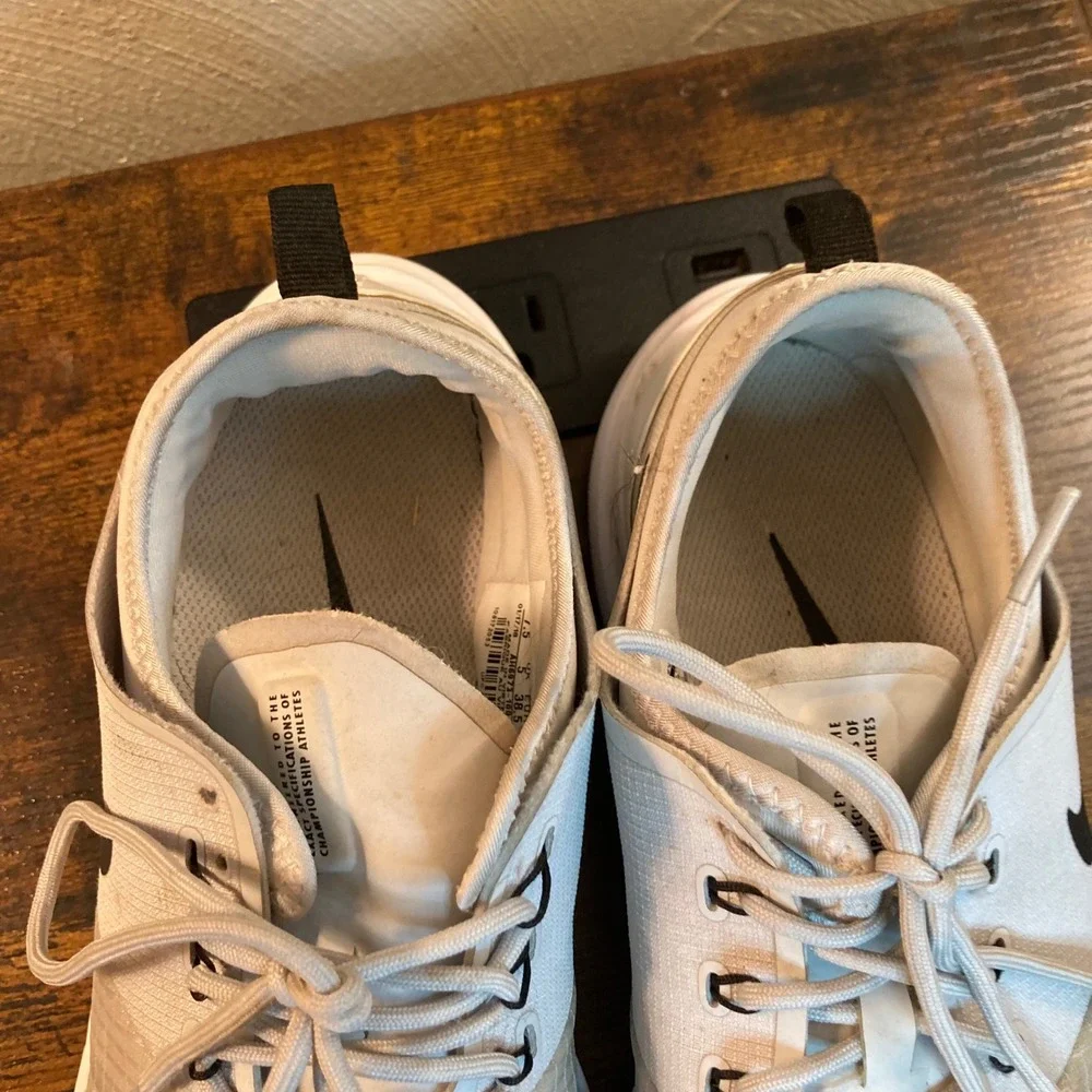Nike Free TR 8 Womens Size 7.5 Training Shoes White Vast Grey AH6973-100 Workout